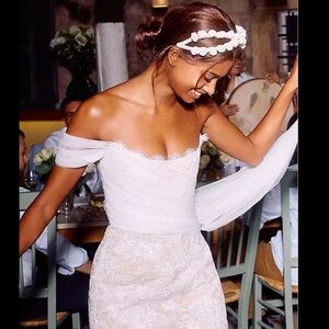 Lele Sadoughi Ivory Velvet  Headband NWT